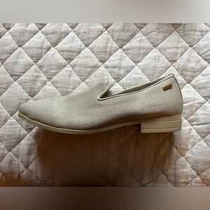 Uubaris men’s loafers dress shoe size 10, never worn